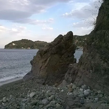Appartamento Magda Leonídion